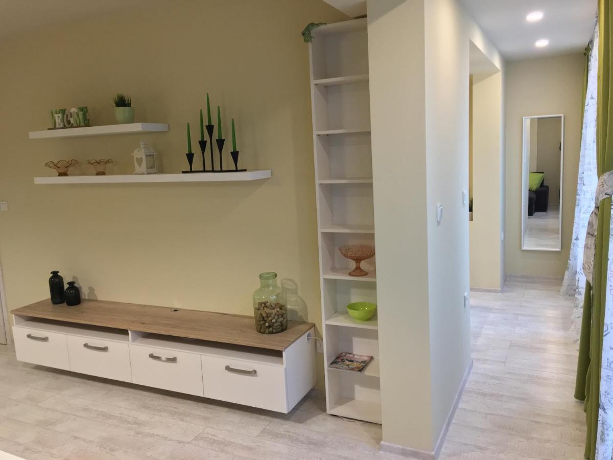 Evergreen Sofia Apartment Bagian luar foto