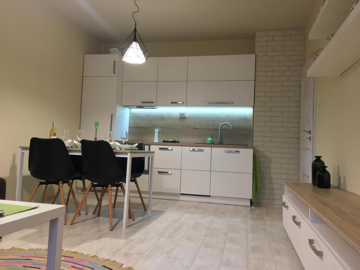 Evergreen Sofia Apartment Bagian luar foto