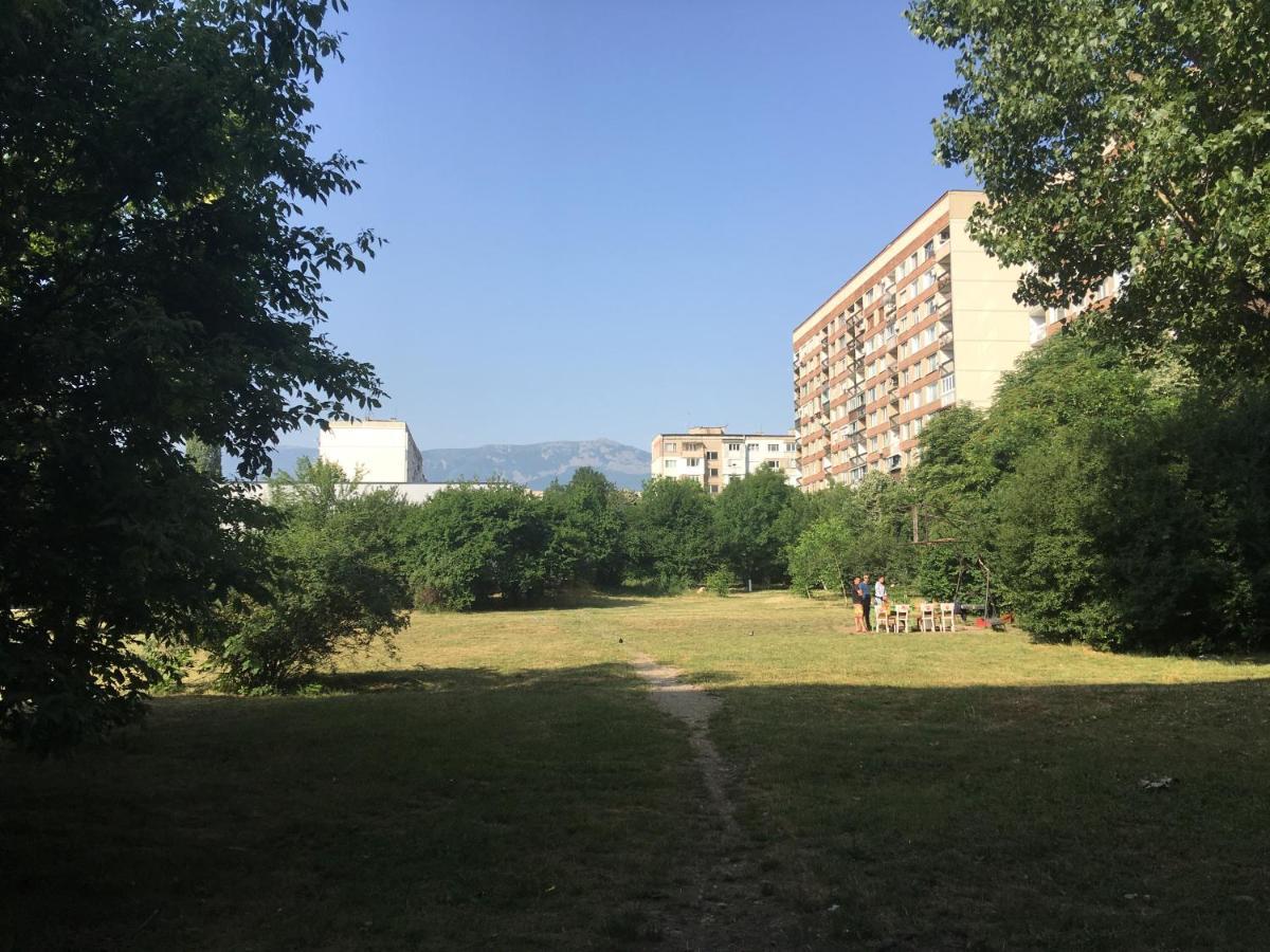 Evergreen Sofia Apartment Bagian luar foto