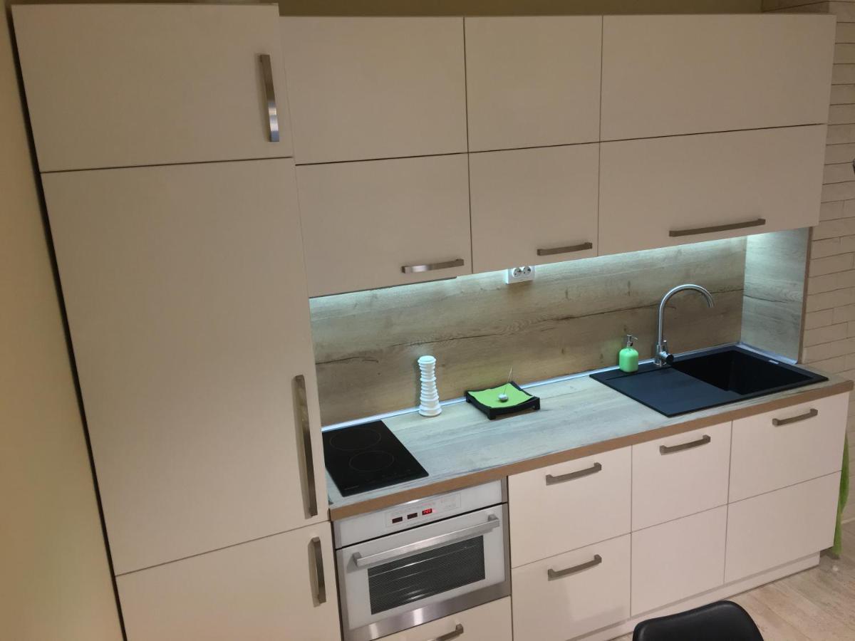 Evergreen Sofia Apartment Bagian luar foto