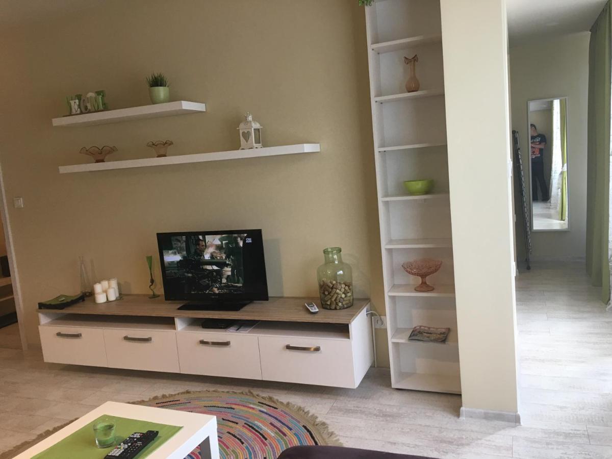 Evergreen Sofia Apartment Bagian luar foto