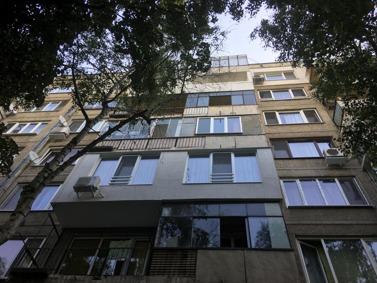 Evergreen Sofia Apartment Bagian luar foto